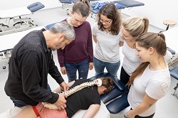 Unterricht an der Physiotherapieschule Rhein-Nahe 14
